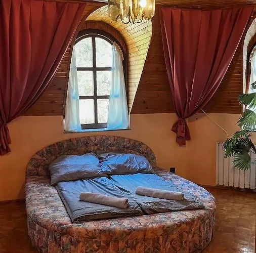 게스트하우스 Omega Vendeghaz